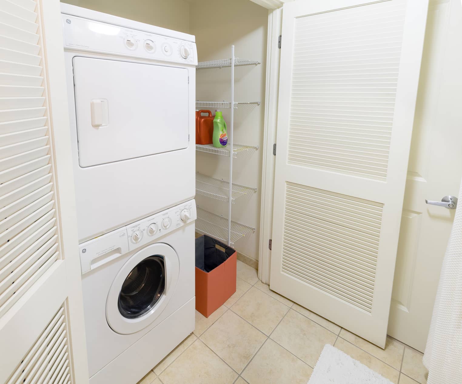 1200 East West A1B Laundry