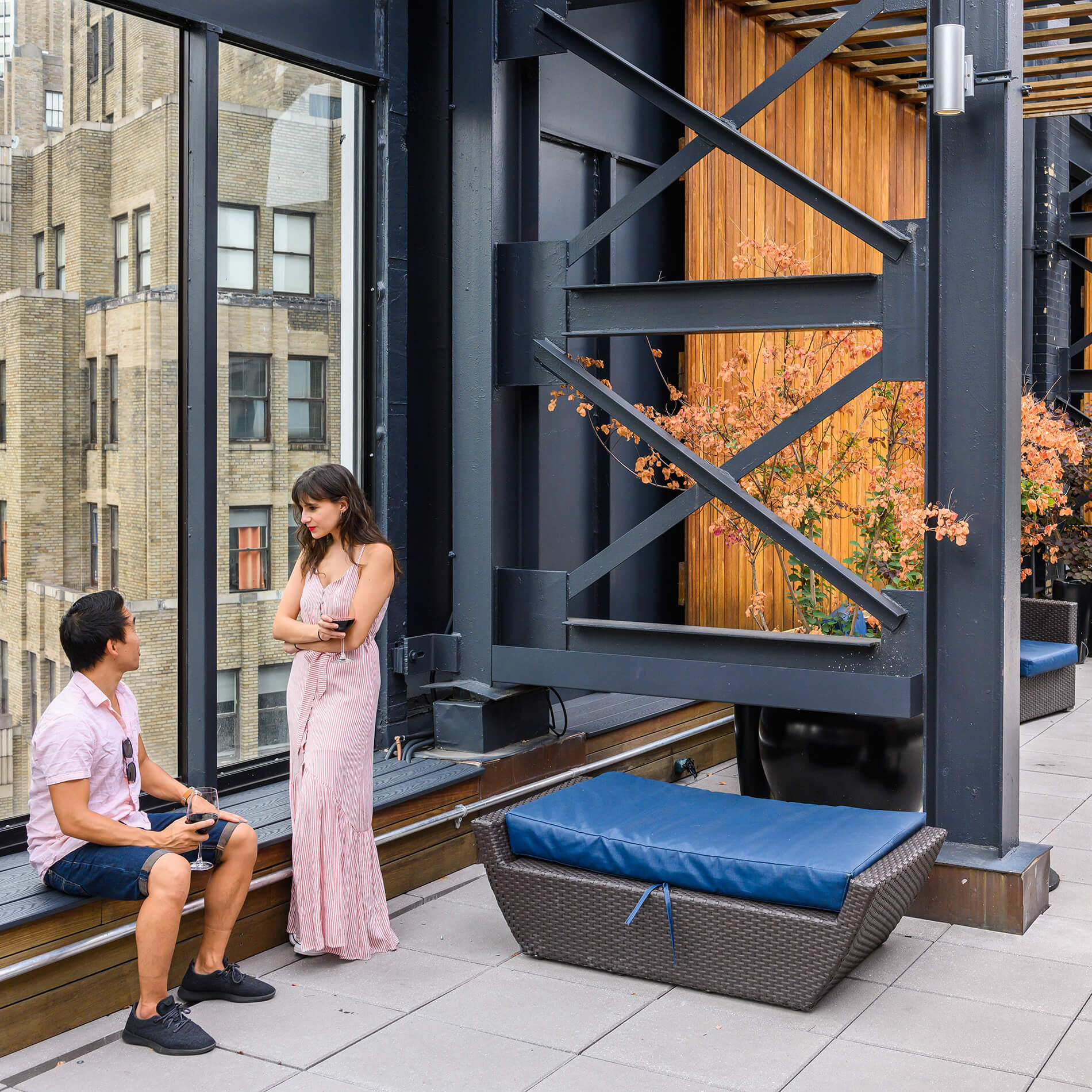 10 Hanover Square rooftop sundeck with grills - New York, NY
