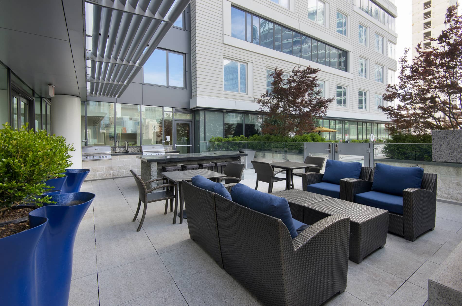 100 Pier 4 Pool Deck Grilling Area
