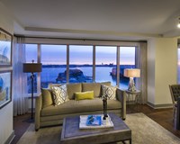 100 Pier 4 Living Room