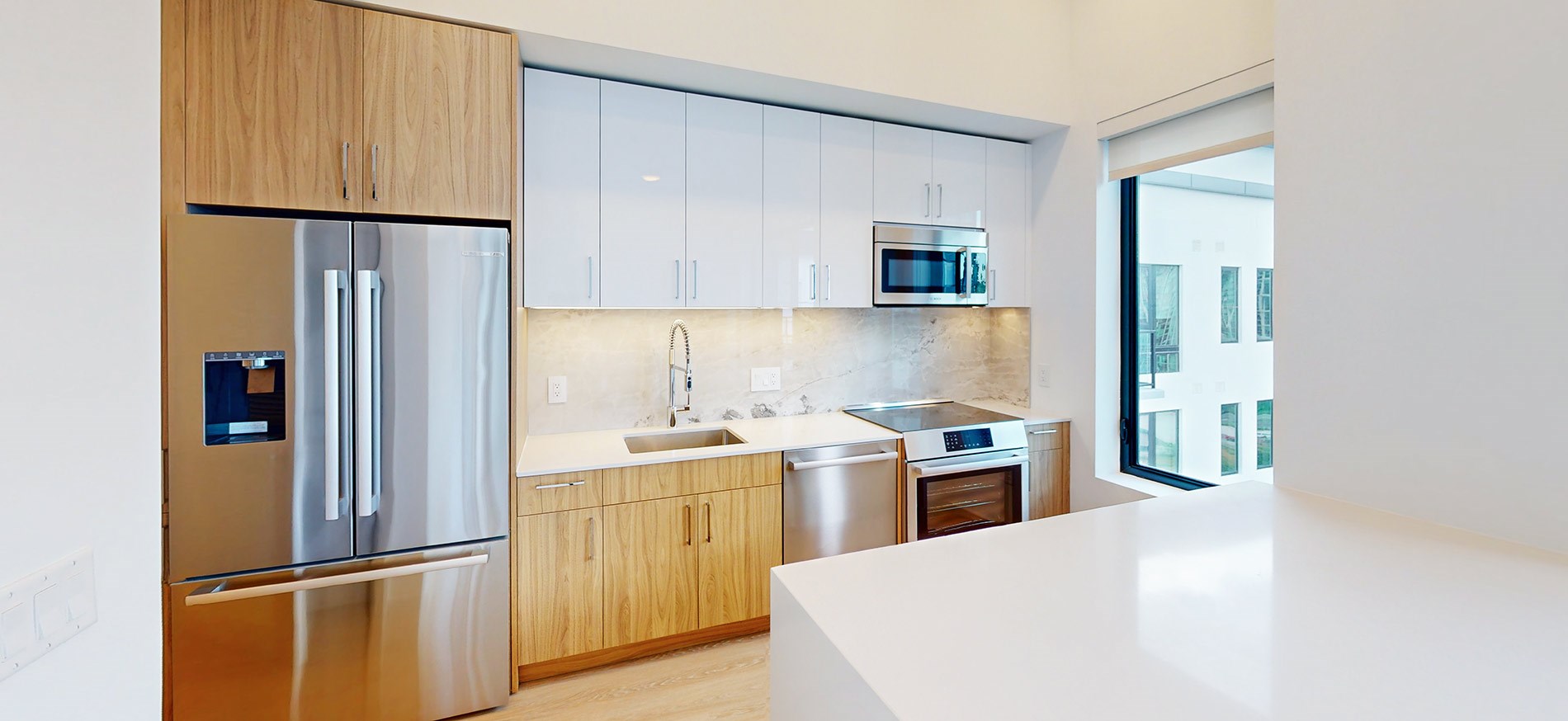 101 N Meridian penthouse kitchen