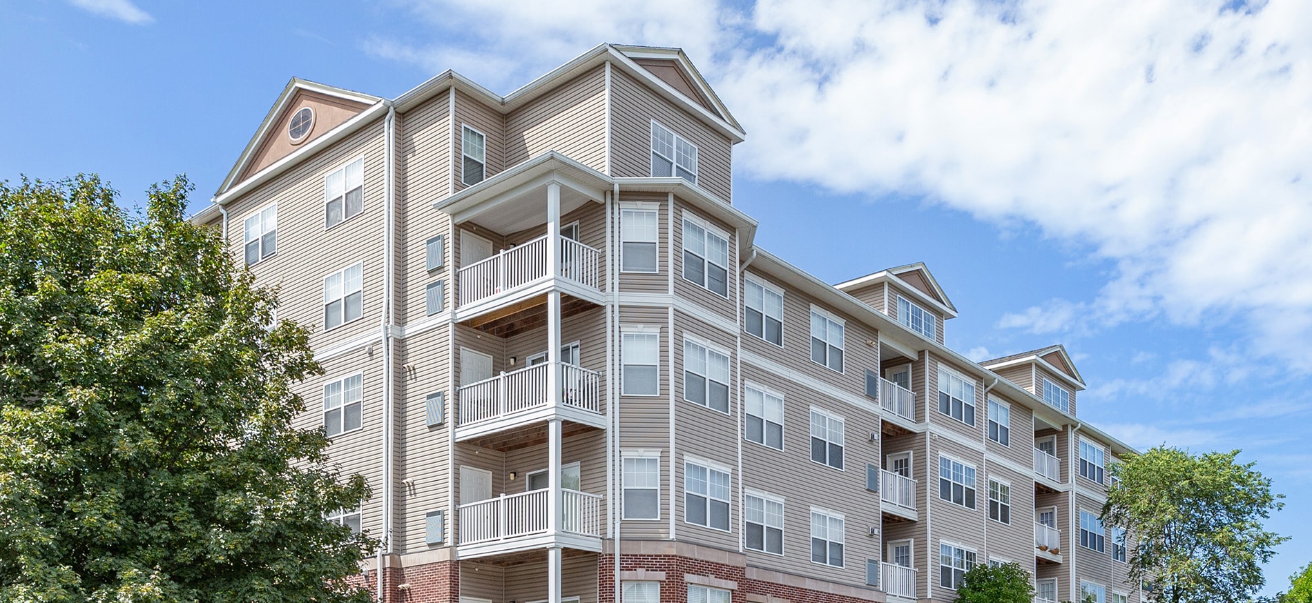 Simple Apartment 14 with Best Building Design