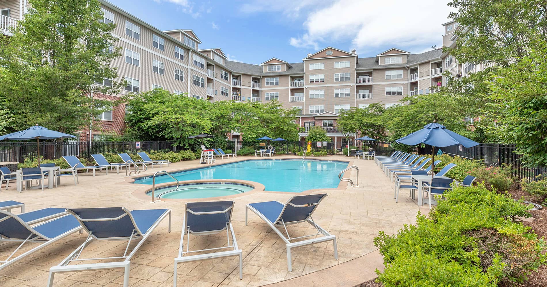 14 North Apartments in North Shore