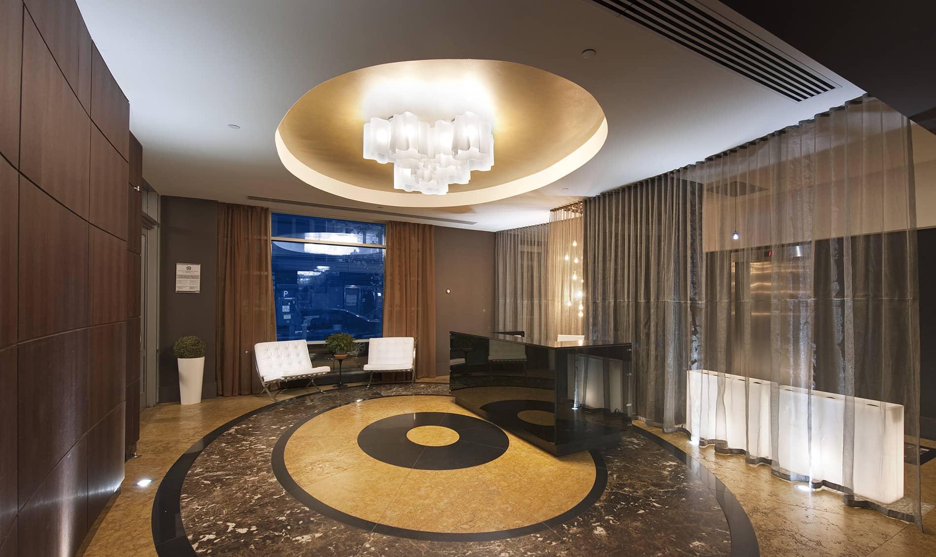 21 Chelsea Lobby