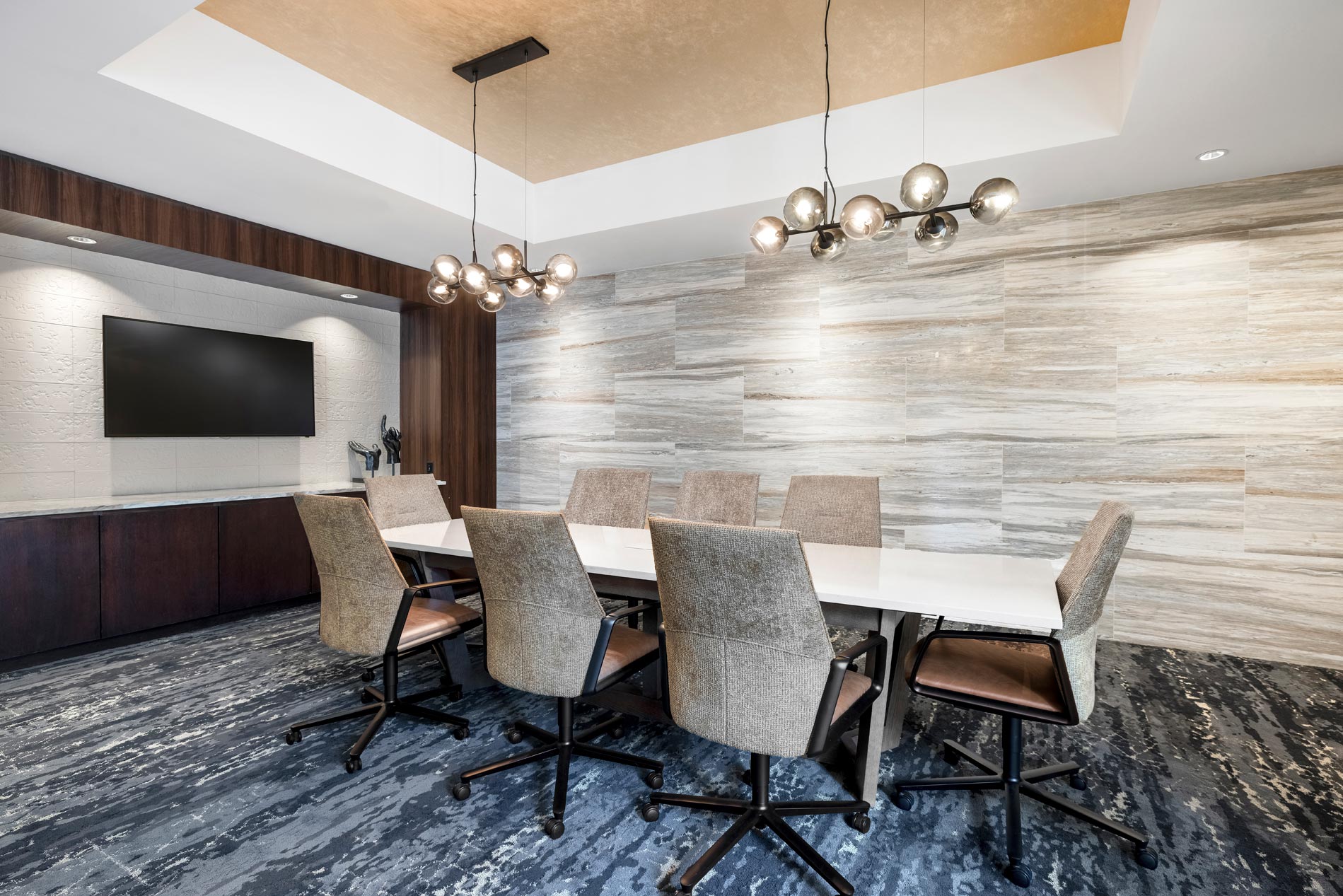 Photos and Tours of 322 on North Broad Philadelphia