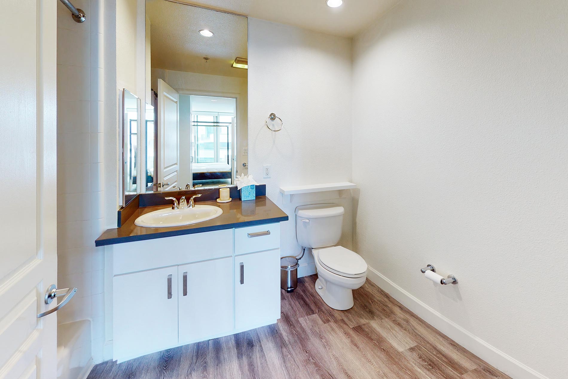 388 Beale apartments staged bathroom
