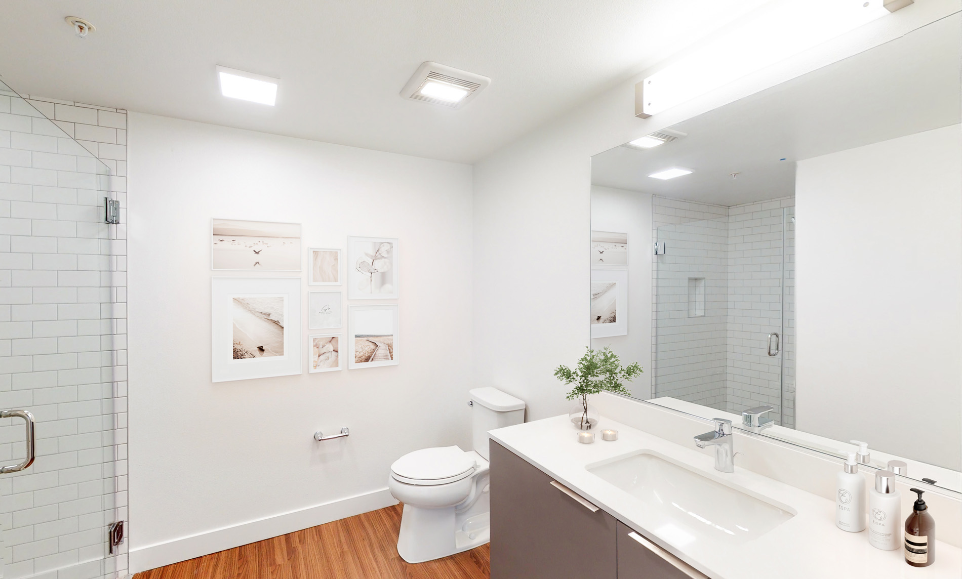 388 Beale staged bathroom