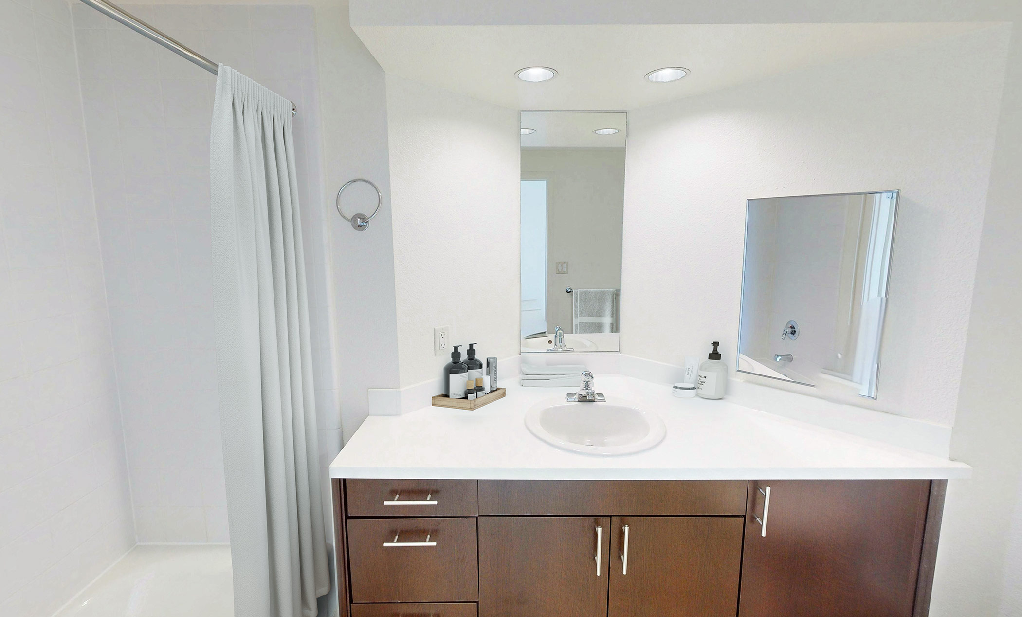 388 Beale apartments staged bathroom
