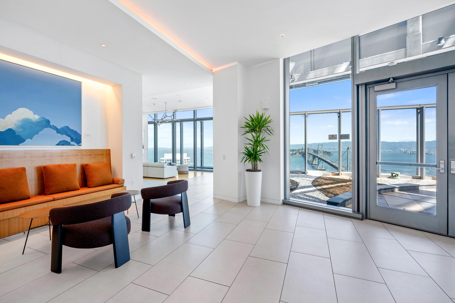 399Fremont 2026 SkyLounge 01 W360