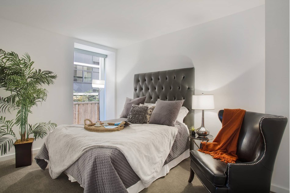 Photos and Tours of 399 Fremont San Francisco