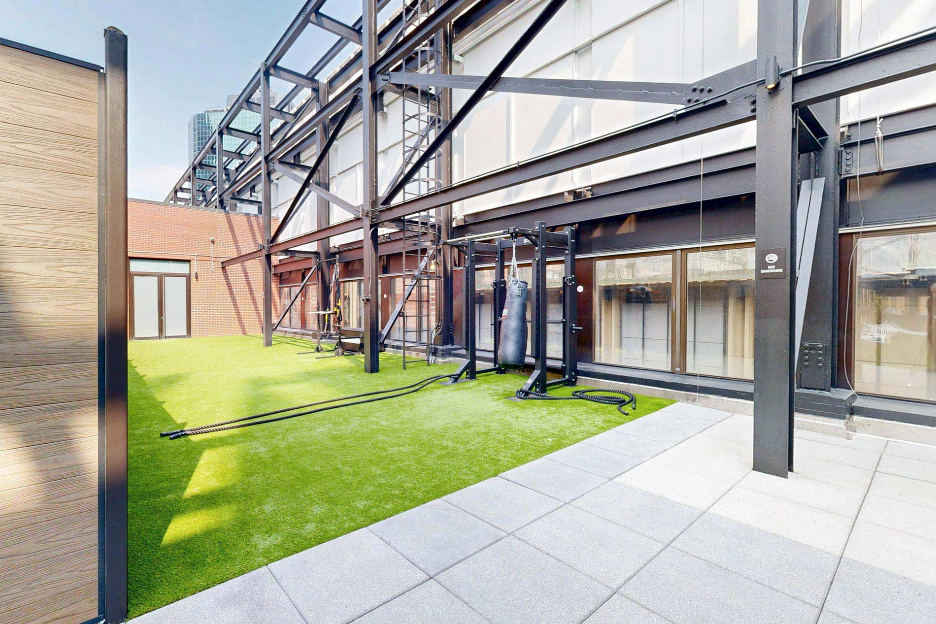 95 Wall rooftop outdoor fitness area