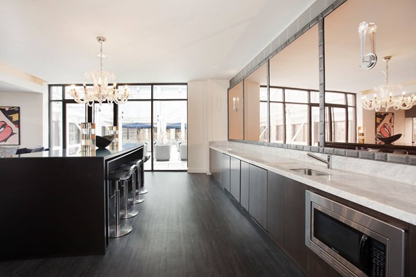 95 Wall Apartments In Nyc S Financial District 95 Wall Kitchen Lounge