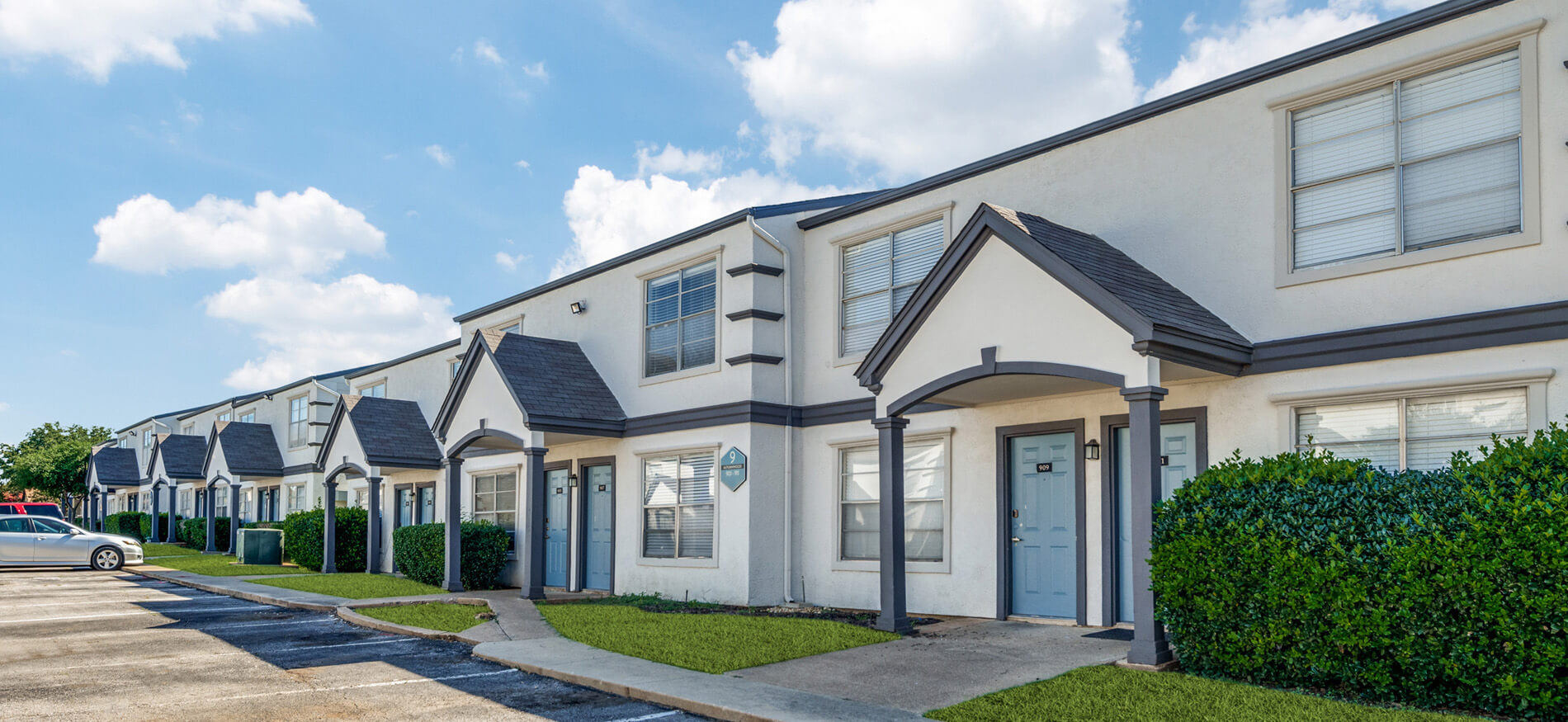 Special Offers at Addison Apartments at the Park Addison