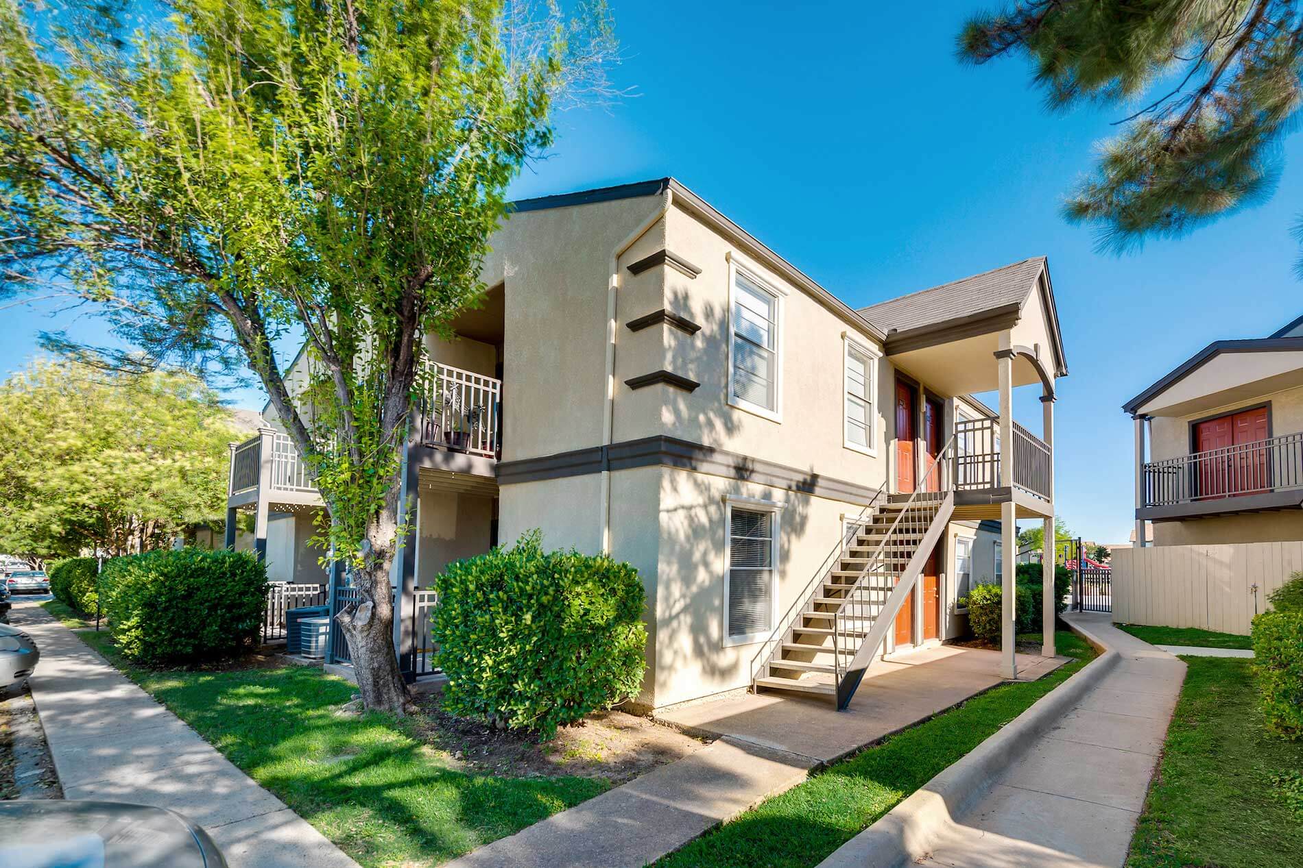 Addison Apartments at the Park apartments in Addison TX