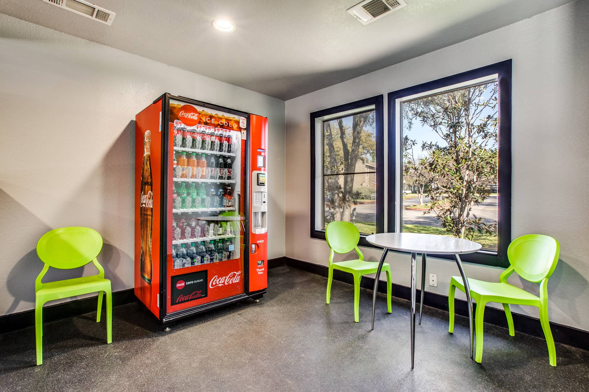 Photos and Tours of Addison Apartments at the Park Addison