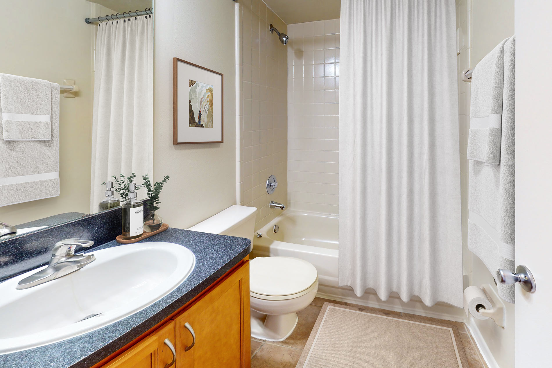Alafaya Woods Maple on Black staged bathroom 
