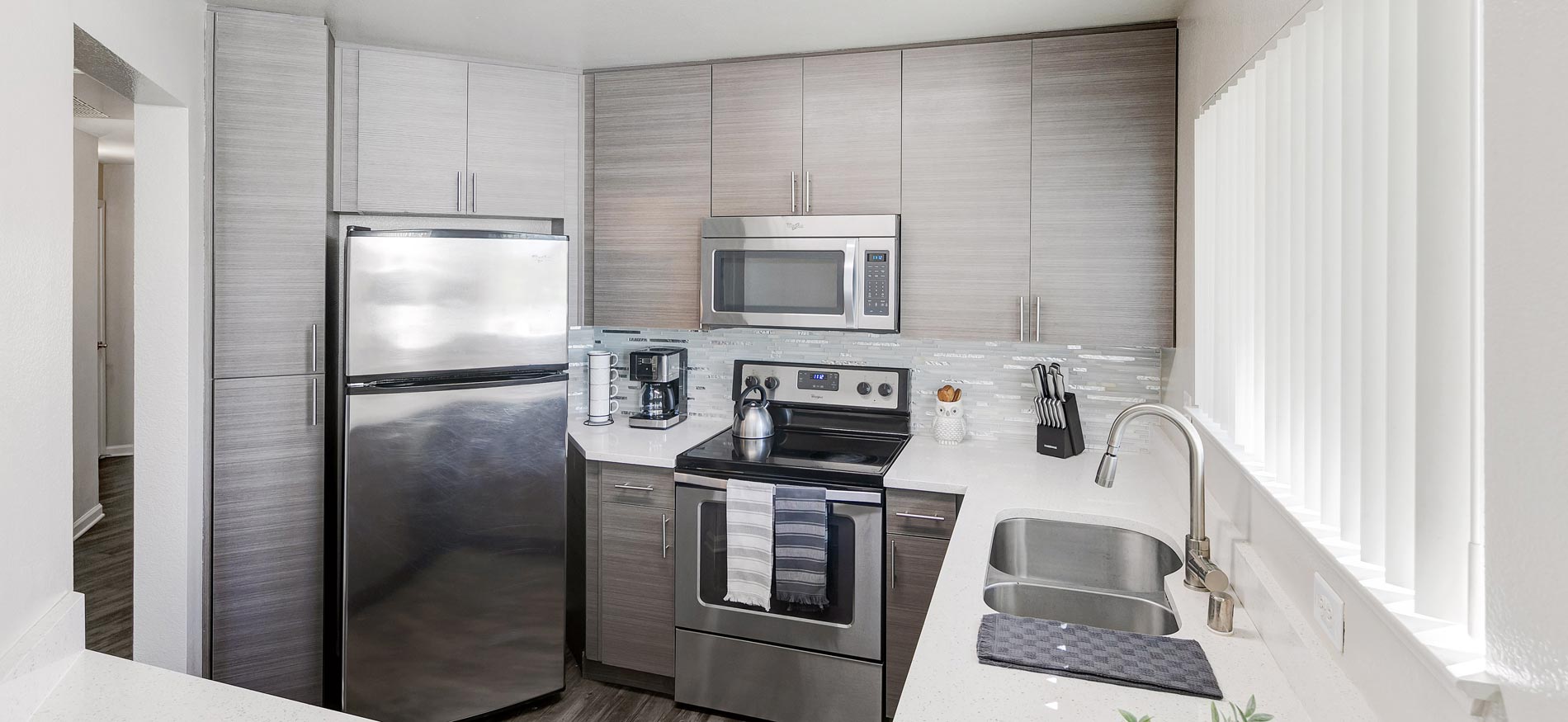 Almaden Lake Village staged kitchen