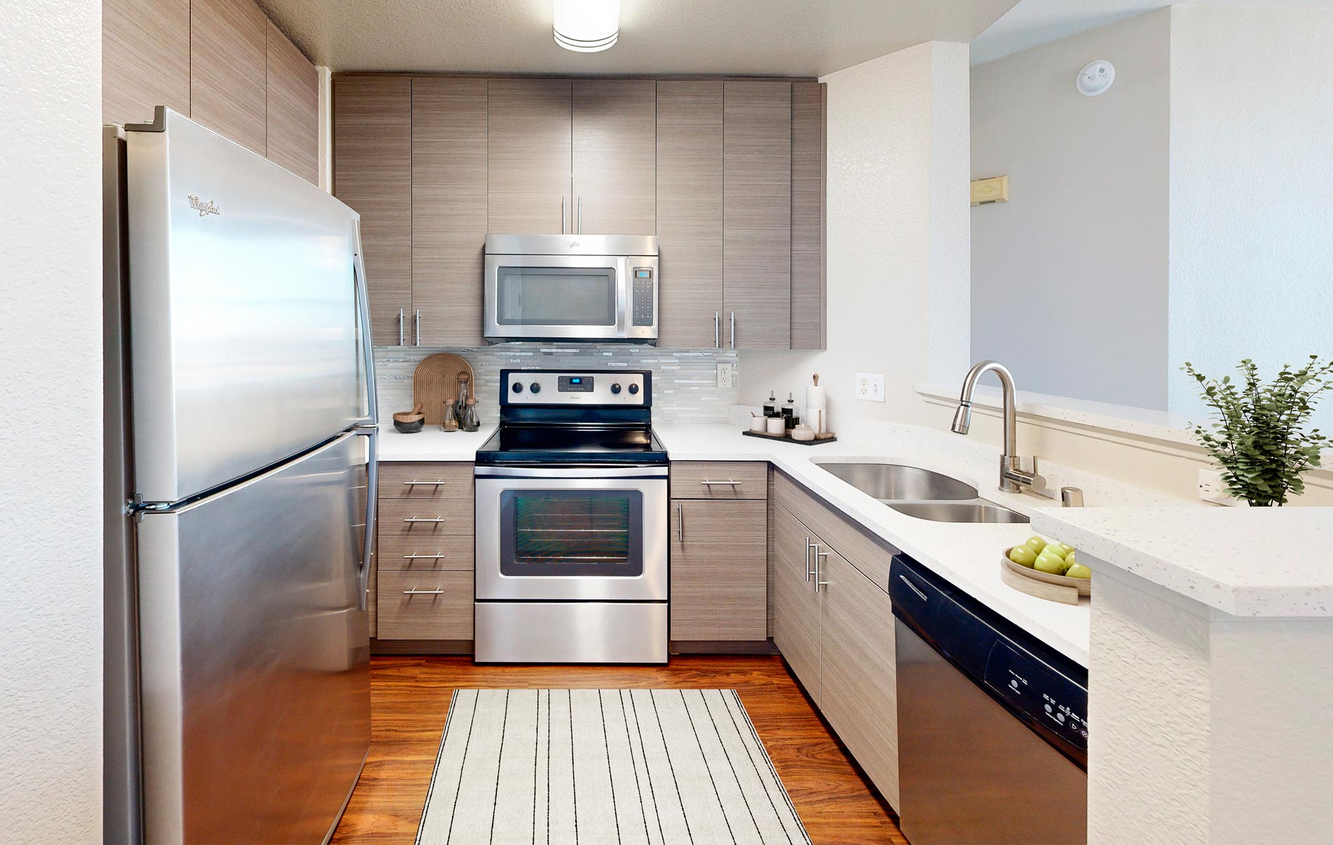 Almaden lake staged kitchen