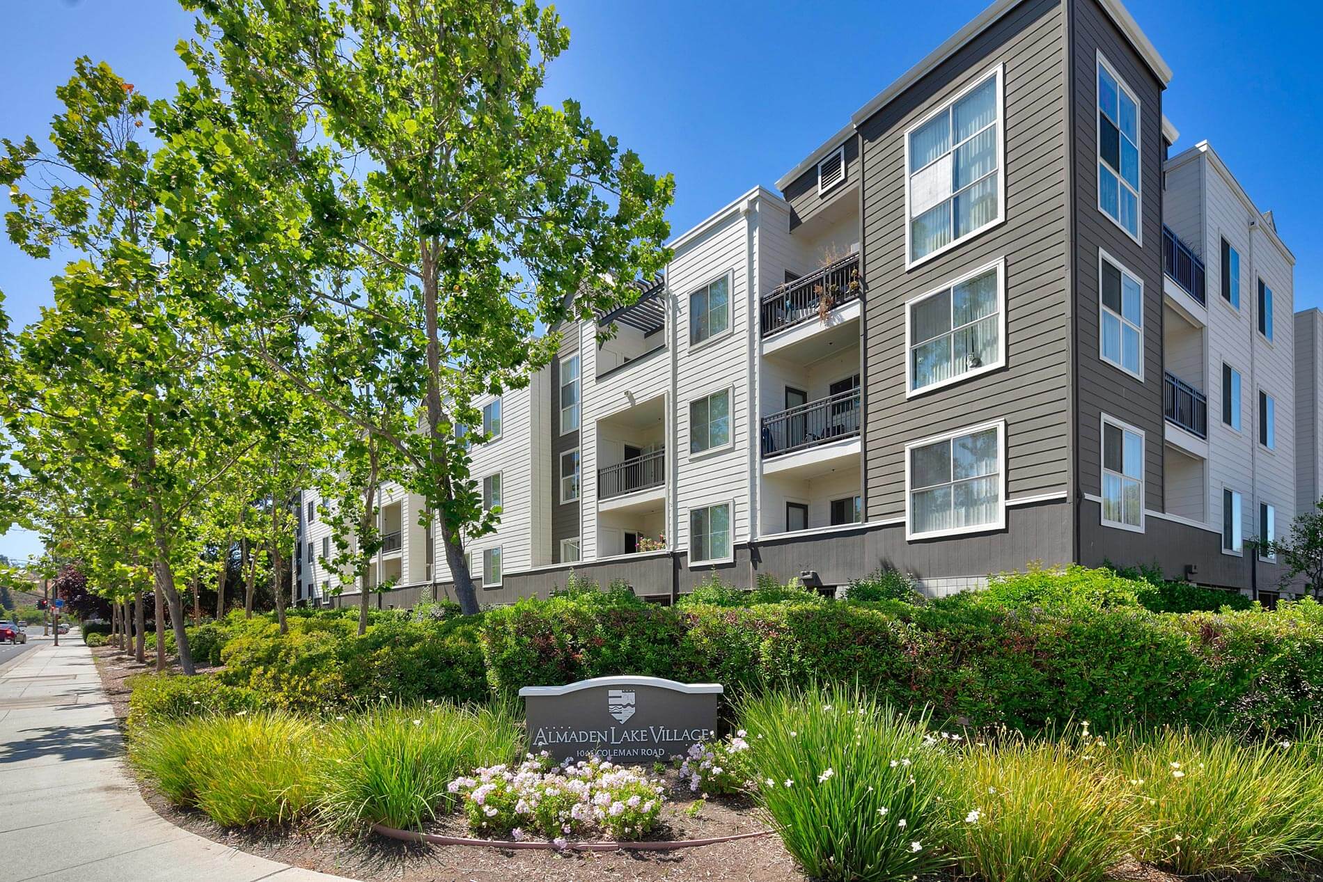 Almaden Lake Village Exterior building