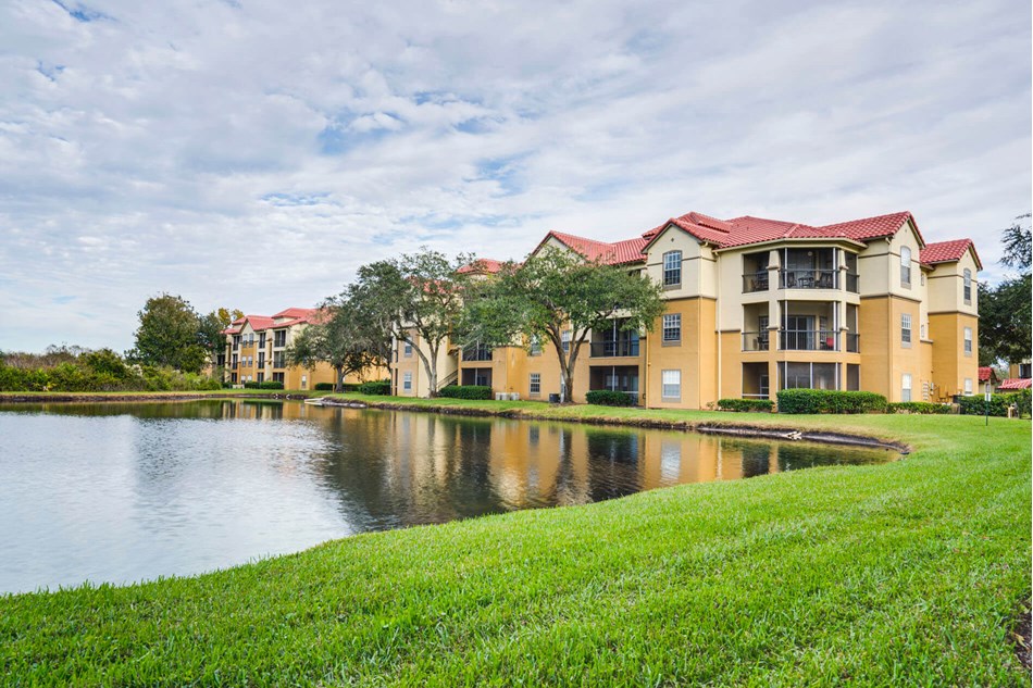 Photos and Tours of Andover Place at Cross Creek New Tampa