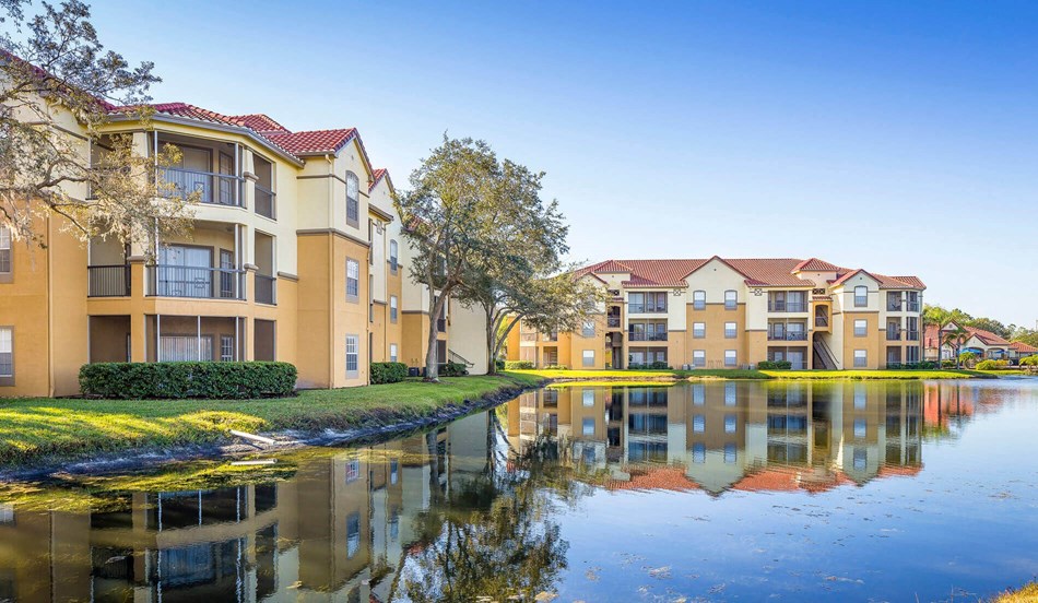 Photos and Tours of Andover Place at Cross Creek New Tampa