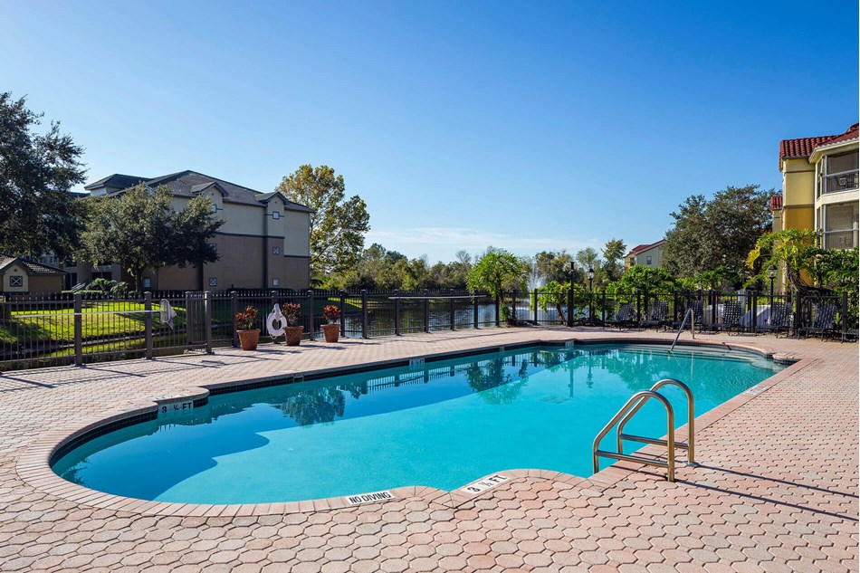 Photos and Tours of Andover Place at Cross Creek New Tampa