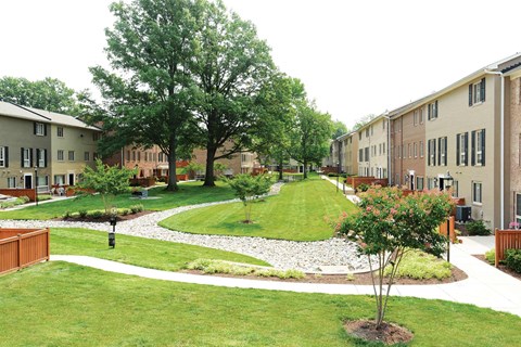 Arbor Park Of Alexandra building exterior