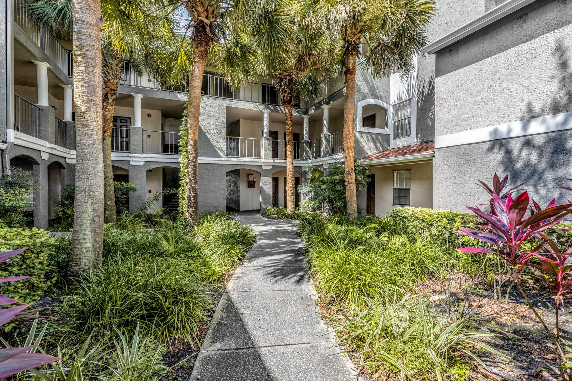 Arbors at Lee Vista Apartments Building Exterior