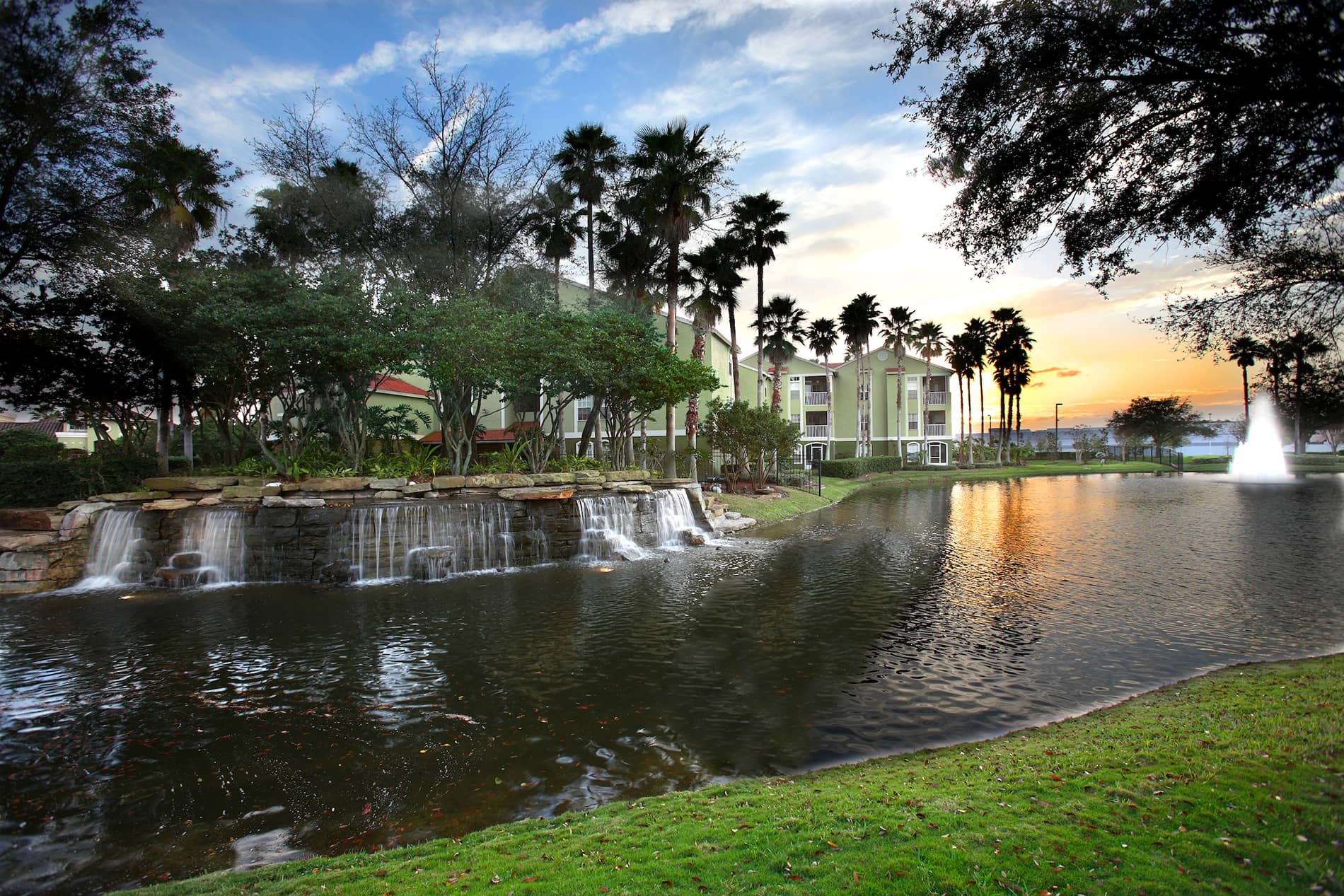 Photos and Tours of Arbors at Lee Vista Lee Vista