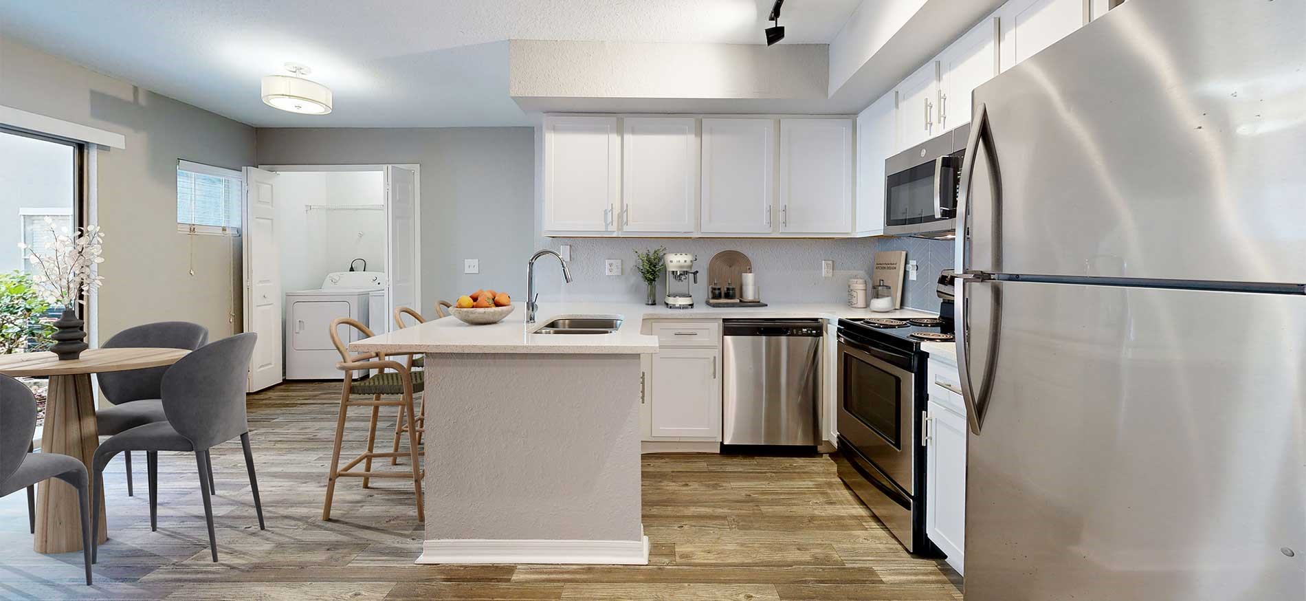 Arbors at Maitland Summit apartment kitchen