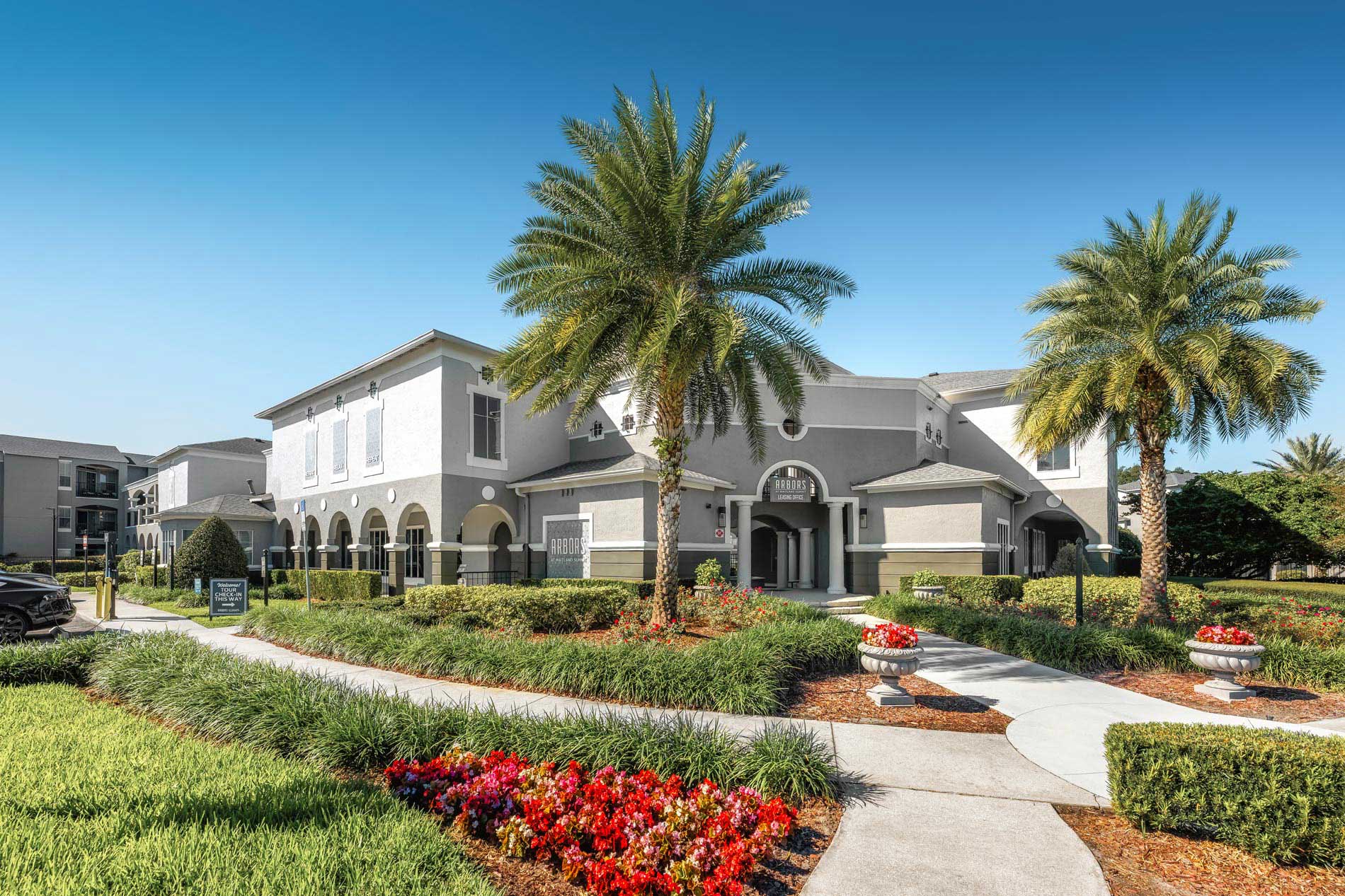 Arbors at Maitland building exterior