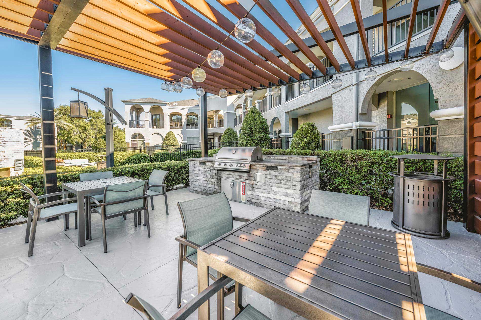 Arbors at Maitland Grilling area