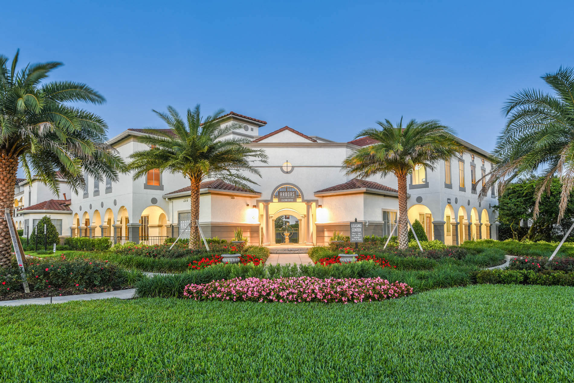 Arbors at Maitland Summit building exterior