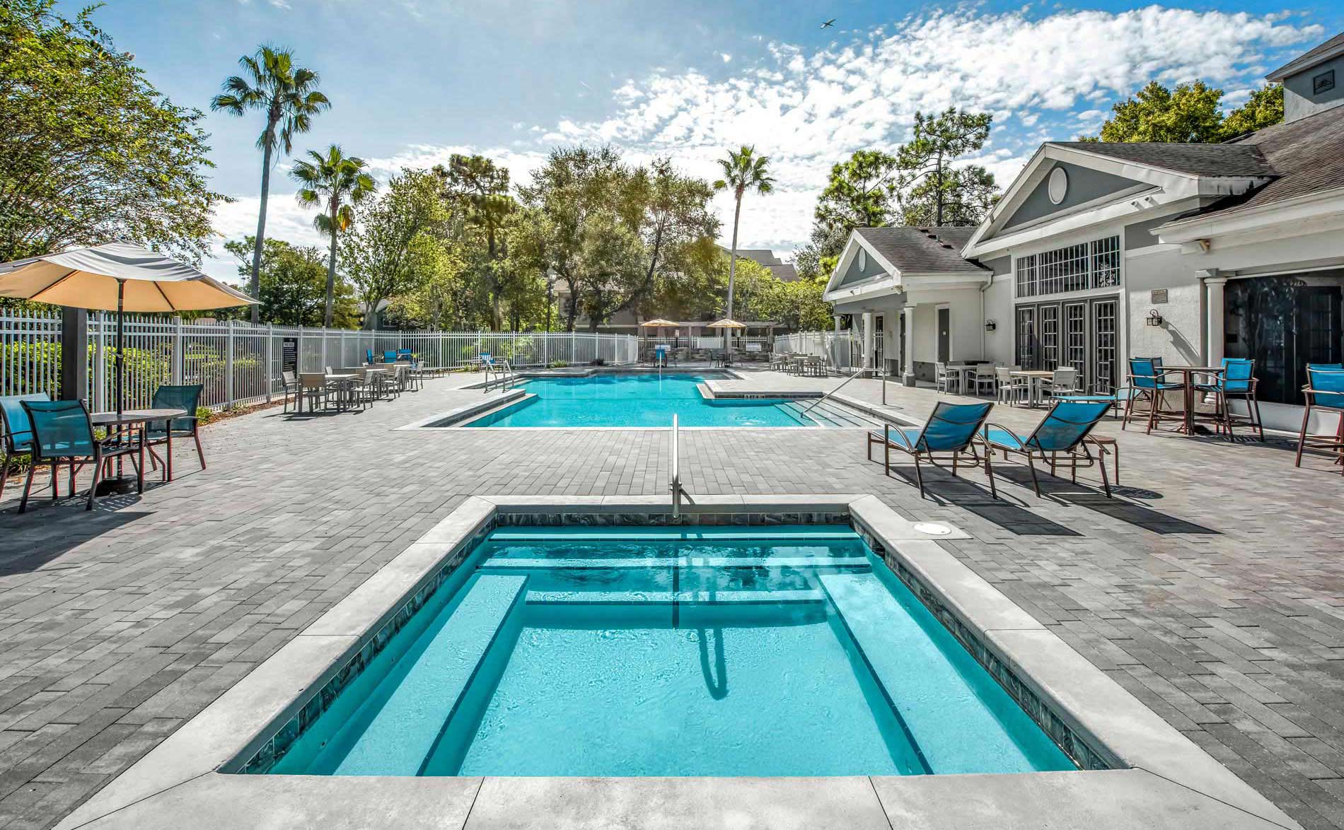 Community Apartment Amenities at Ashton at Waterford Lakes