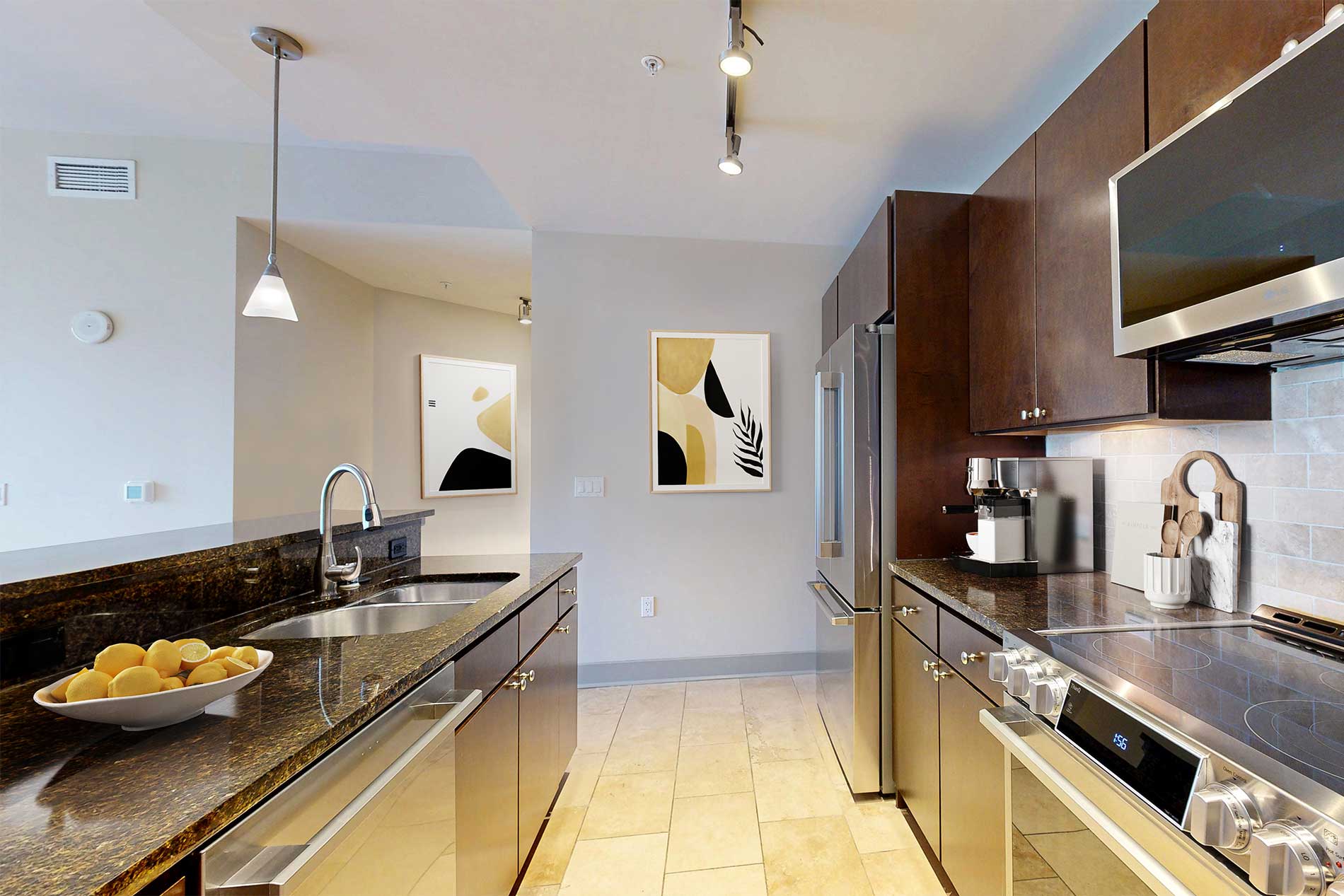 Ashton Bellevue apartment kitchen