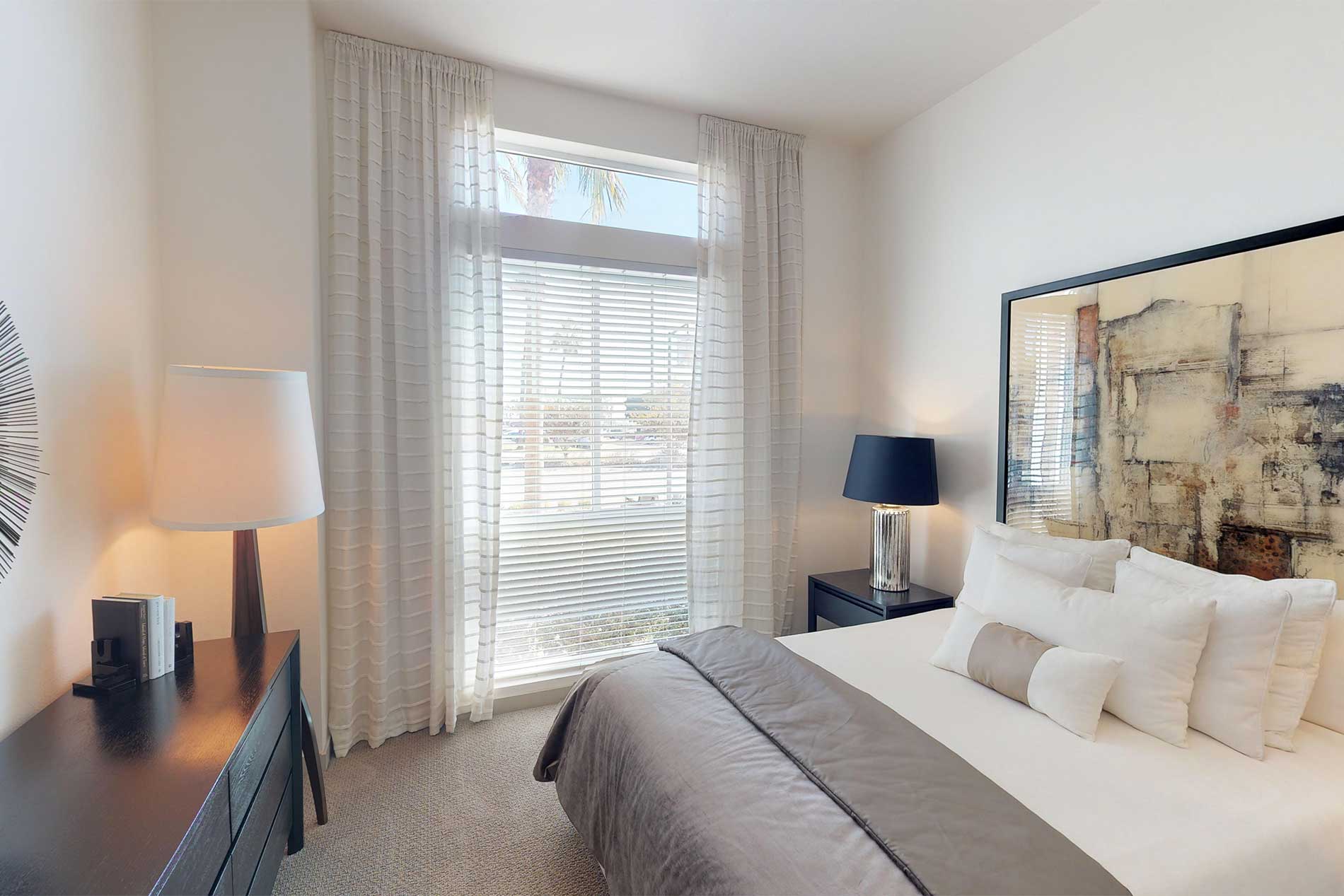 Beach & Ocean apartment bedroom