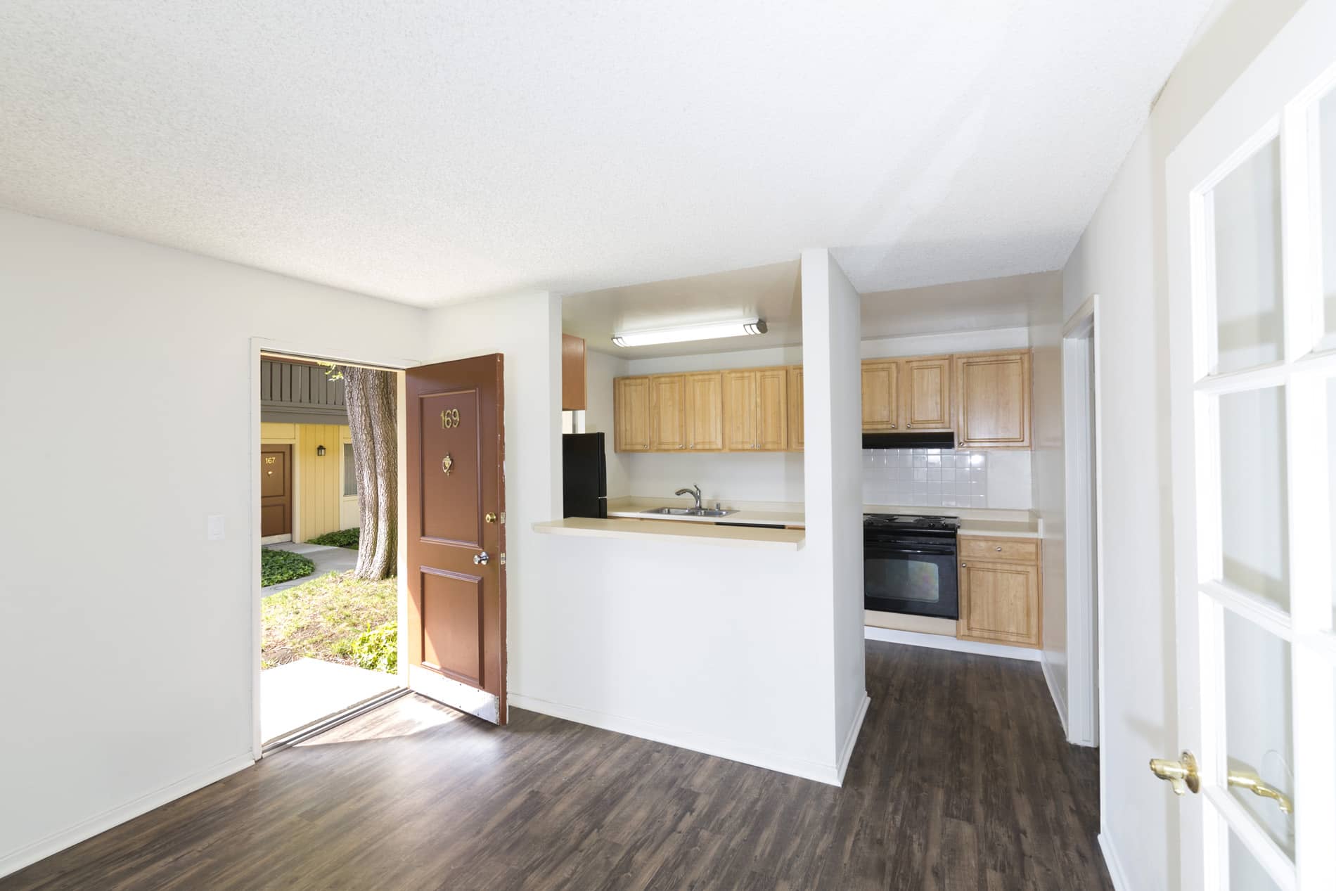 Photos And Tours of Birch Creek Apartments Mountain View CA