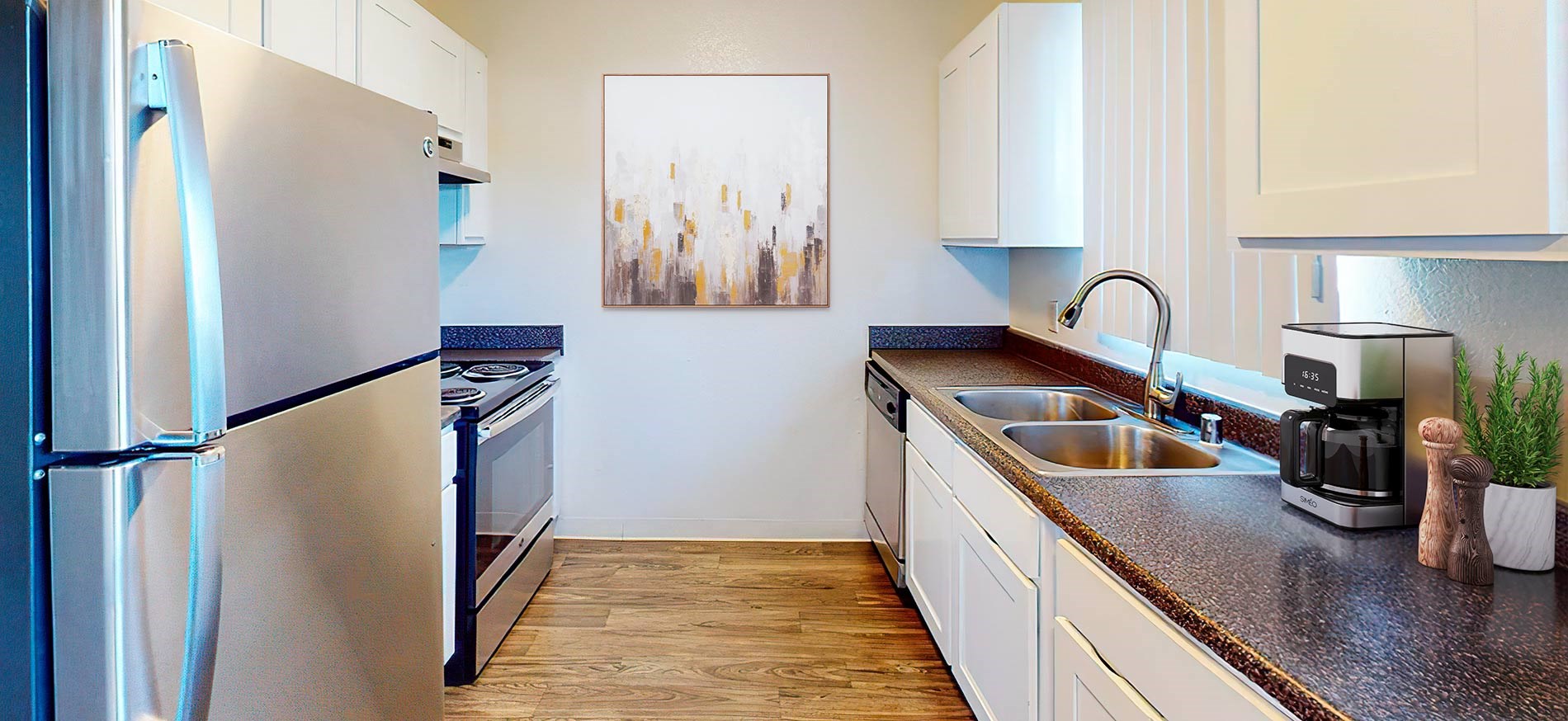 Boronda Manor staged kitchen