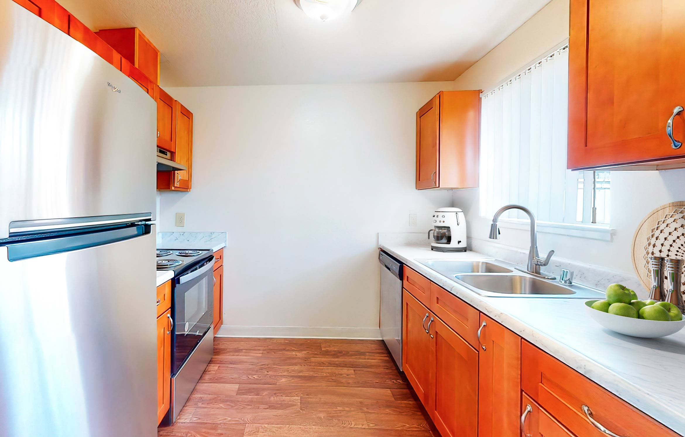 Boronda Manor staged kitchen