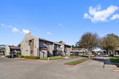 Boronda Manor apartments in the Santa Rita neighborhood of Salinas features updated interiors, outdoor amenities, and is located in an ideal community