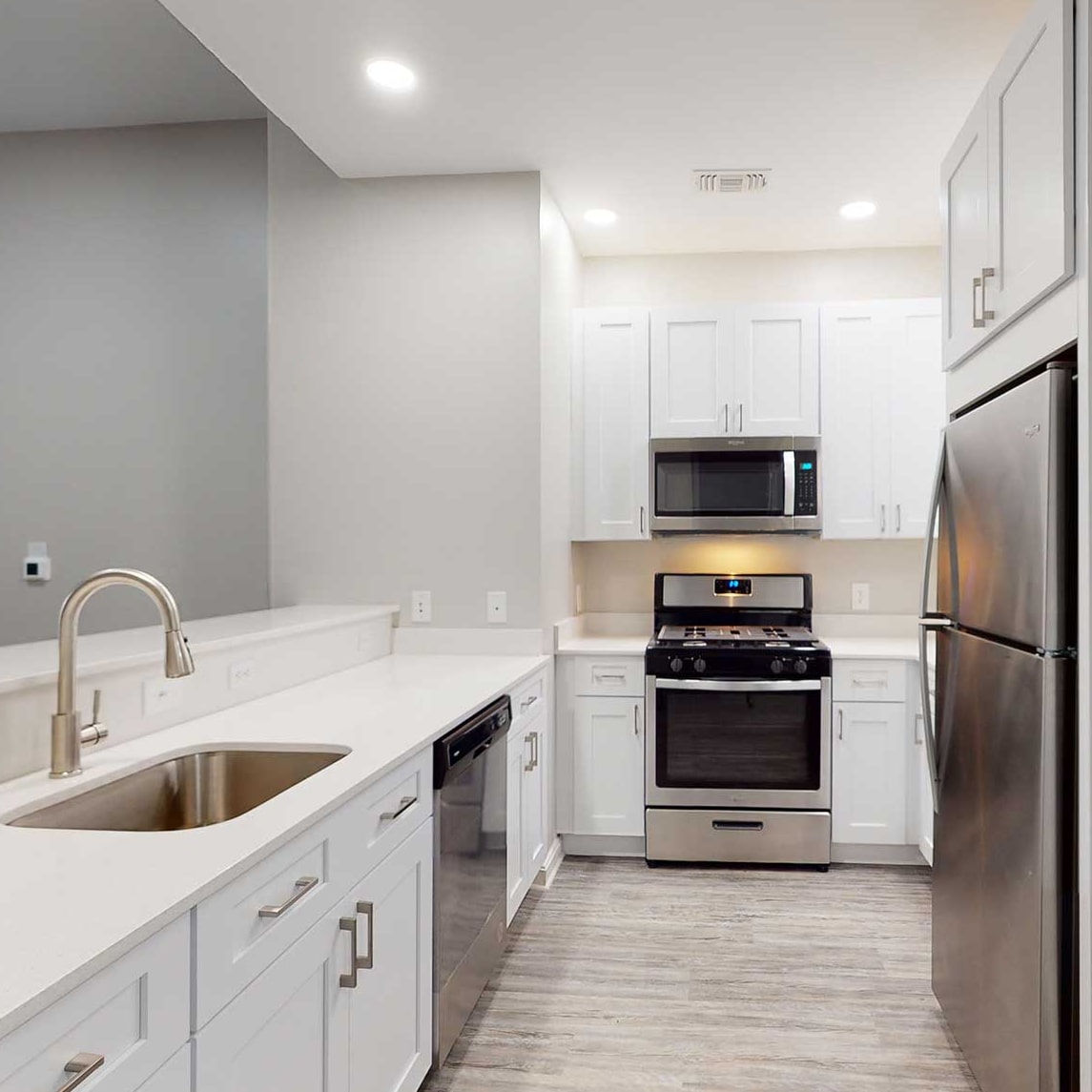 Community & Apartment Amenities at Bradlee Danvers Danvers