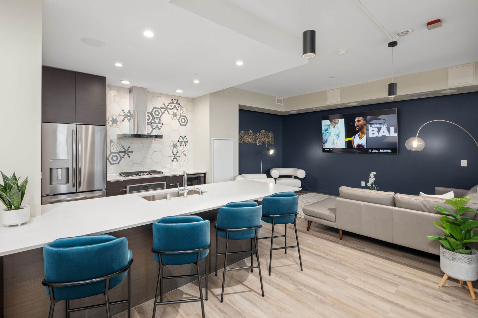 Penthouse Lounge