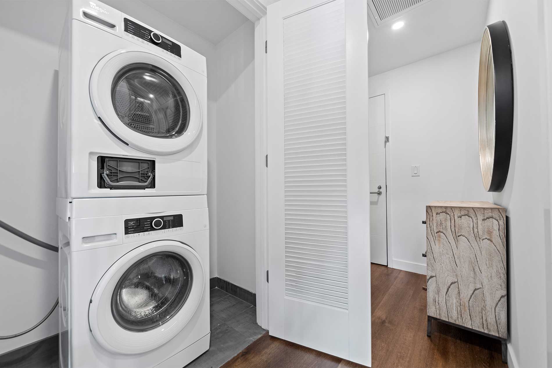 Broadridge apartment laundry