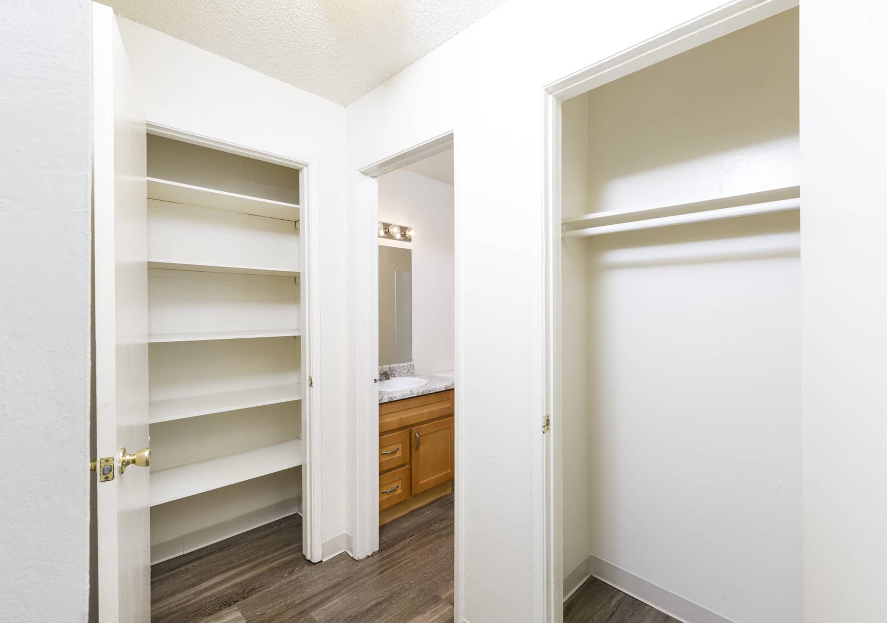 Cambridge Court Closet