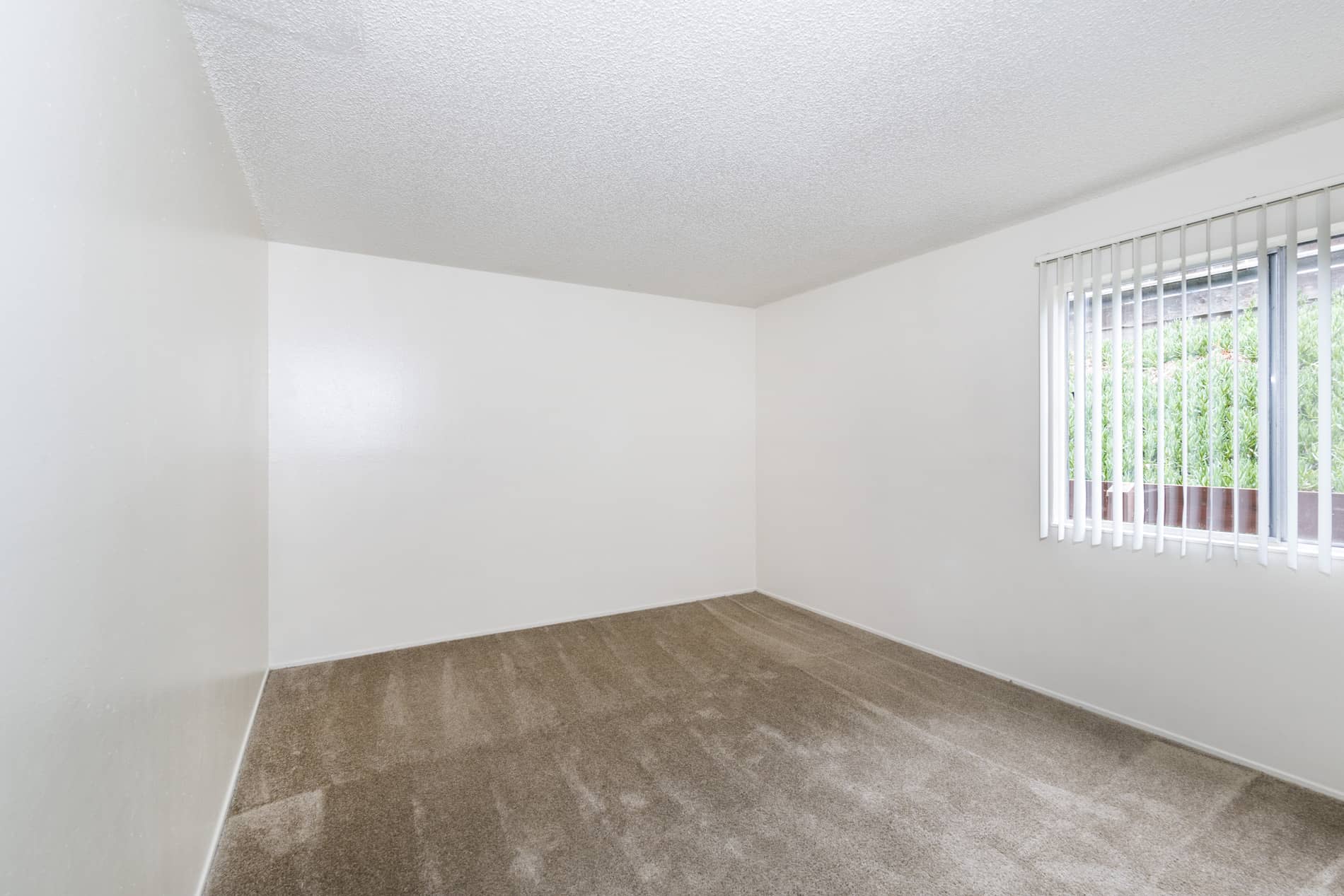 Cambridge Court Bedroom