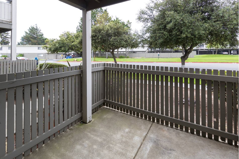 Photos And Tours of Cambridge Court Salinas CA