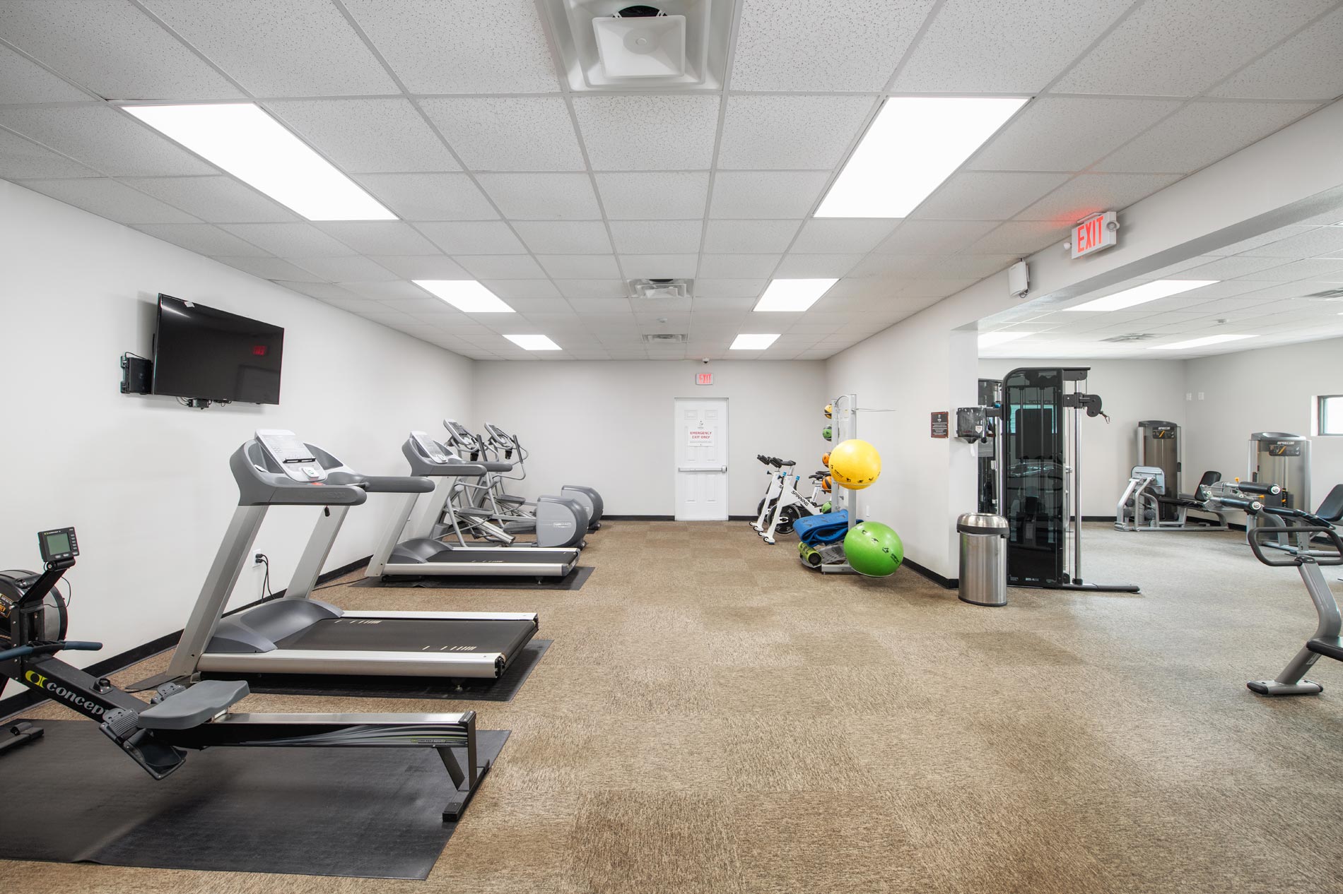 Cambridge Woods fitness center - Tampa, FL