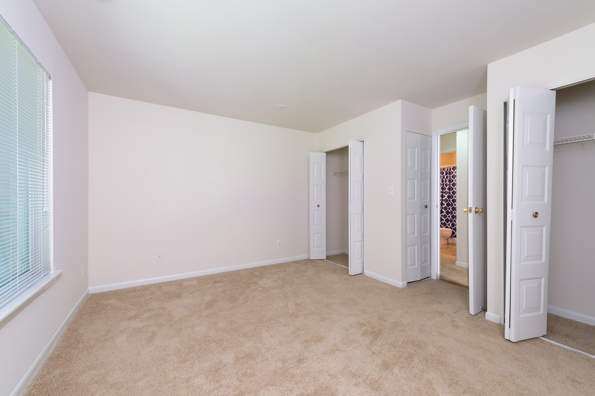 Canterbury Apartments bedroom