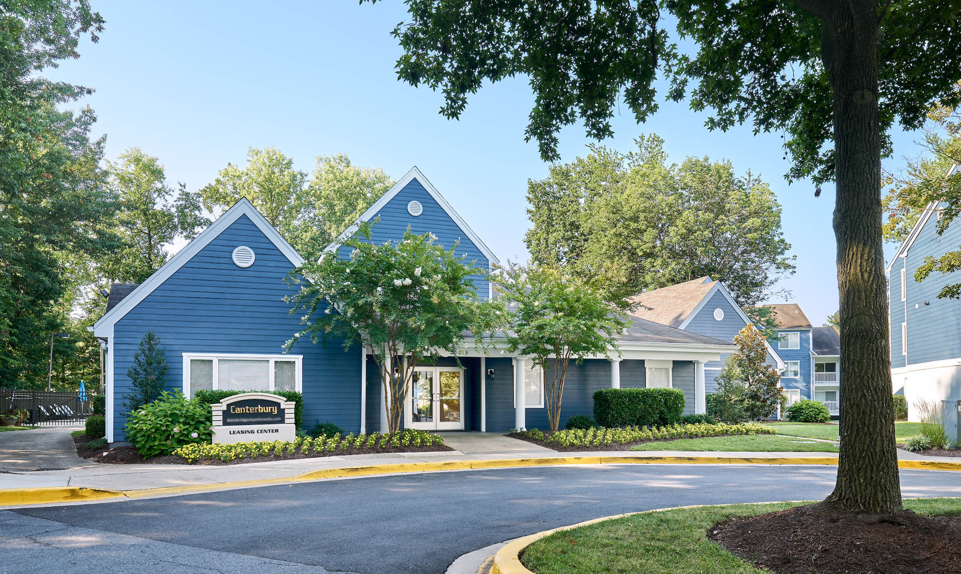 Photos and Tours of Canterbury Apartments Germantown