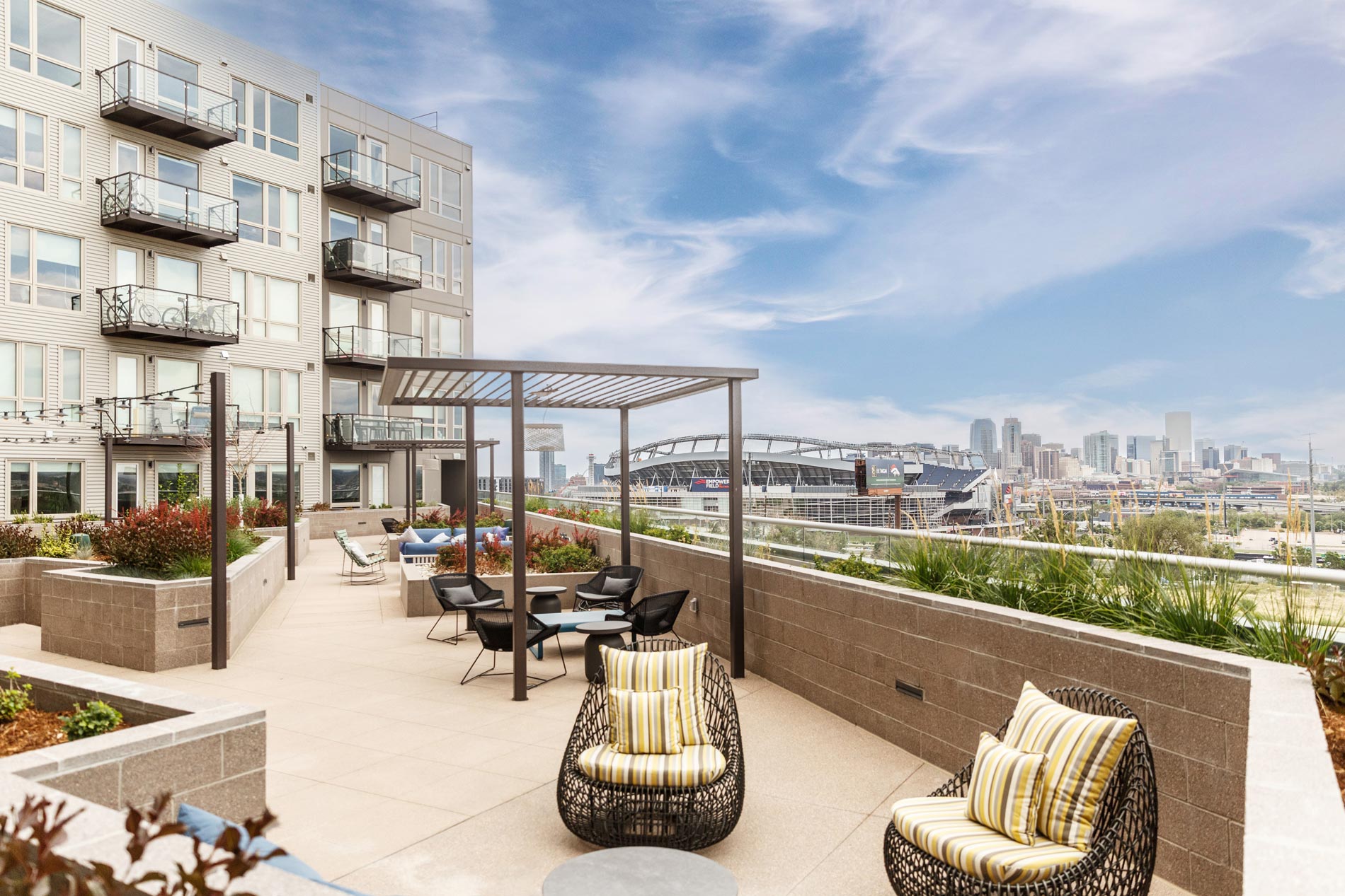 Cirrus Apartments Patio